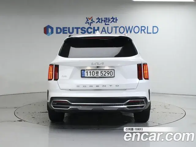 Kia Sorento 2021 — ფოტო 16/20