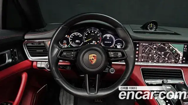 Porsche Panamera 2023 — Photo 16/20