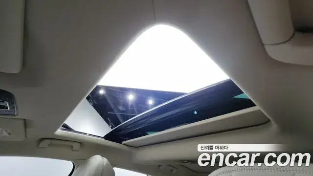 Bentley Flying Spur 2022 — ფოტო 13/20