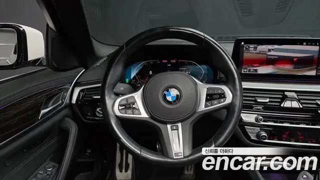 BMW 5 Series 2021 — ფოტო 2/20