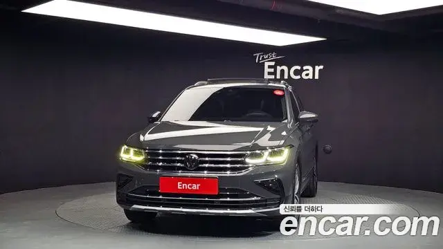 Volkswagen Tiguan 2021 — Şəkil 12/20