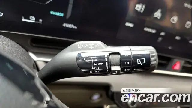 Kia Carnival 2024 — Фото 15/20
