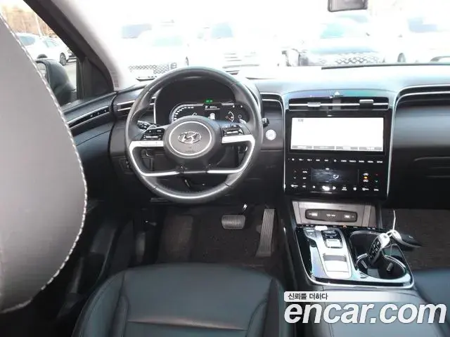 Hyundai Tucson Hybrid 2021 — Photo 18/20