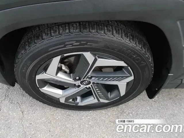 Hyundai Tucson Hybrid 2021 — Photo 19/20