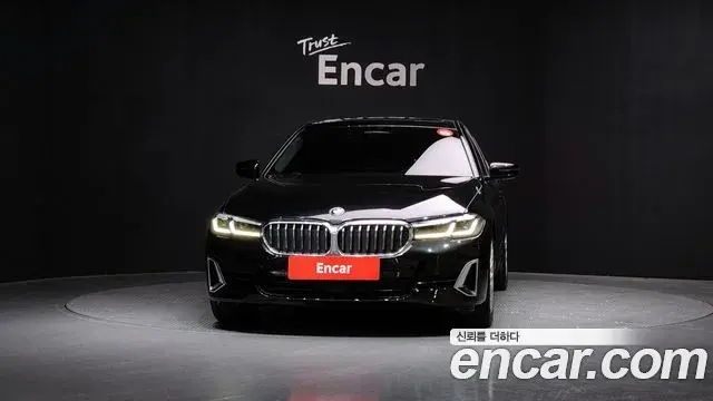 BMW 5 Series 2022 — Şəkil 20/20
