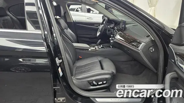 BMW 5 Series 2022 — Şəkil 2/20