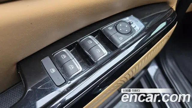 Kia Carnival 2022 — Photo 14/20