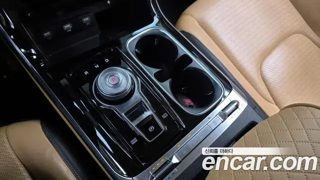 Kia Carnival 2021 — Фото 9/20