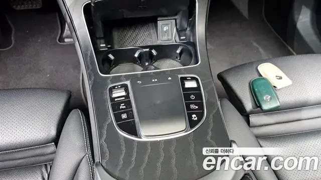 Mercedes-Benz GLC-Class 2023 — Şəkil 7/20