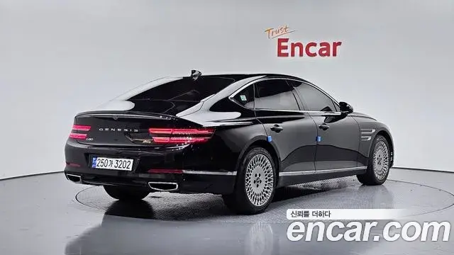 Genesis G80 2023 — ფოტო 18/20