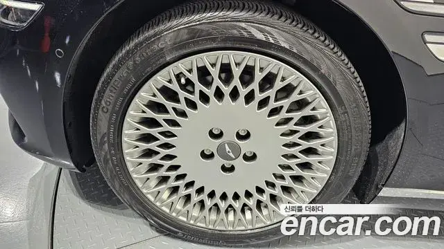 Genesis G80 2023 — ფოტო 14/20