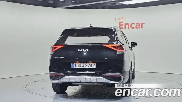 Kia Sportage 2022 — Фото 4/20
