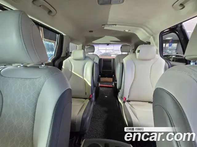 Kia Carnival 2021 — Şəkil 11/20