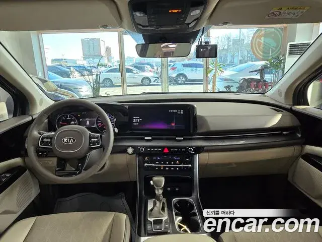 Kia Carnival 2021 — Şəkil 13/20