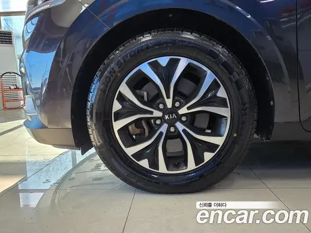 Kia Carnival 2021 — Şəkil 20/20