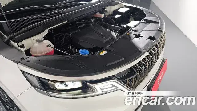 Kia Carnival 2023 — Şəkil 16/20