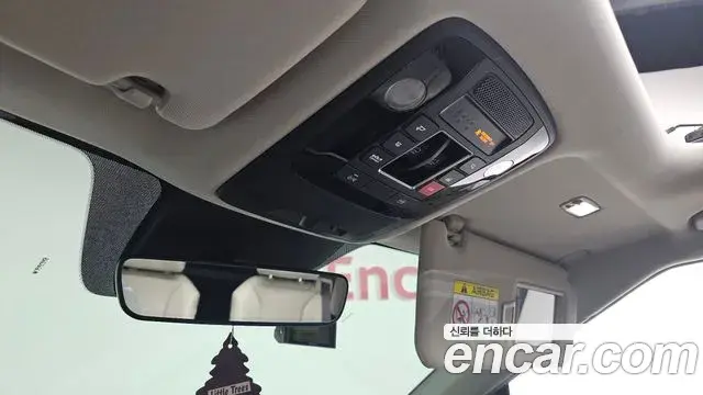 Kia Carnival 2023 — Şəkil 10/20