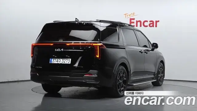Kia Carnival 2025 — Şəkil 18/20