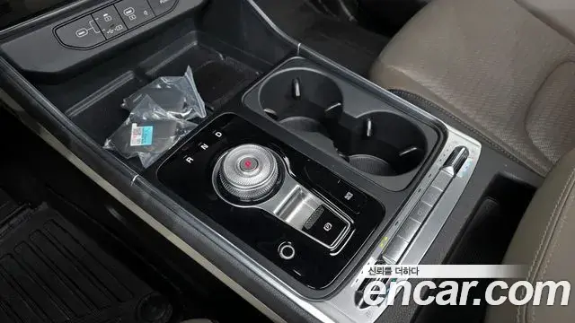 Kia Carnival 2025 — Şəkil 1/20