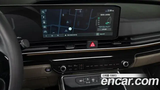 Kia Carnival 2025 — Şəkil 6/20