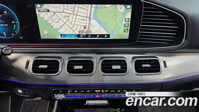 Mercedes-Benz GLE-Class 2019 — Şəkil 17/20