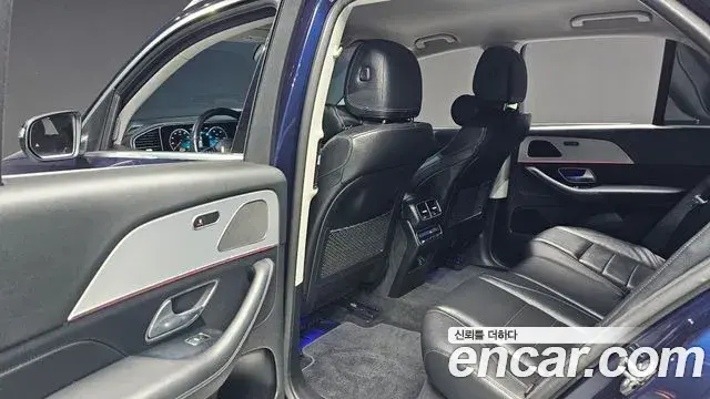Mercedes-Benz GLE-Class 2019 — Şəkil 18/20