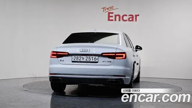 Audi A4 2019 — Photo 9/20