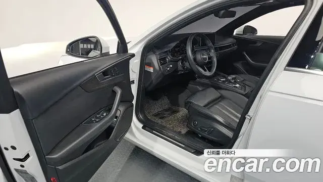 Audi A4 2019 — Photo 8/20