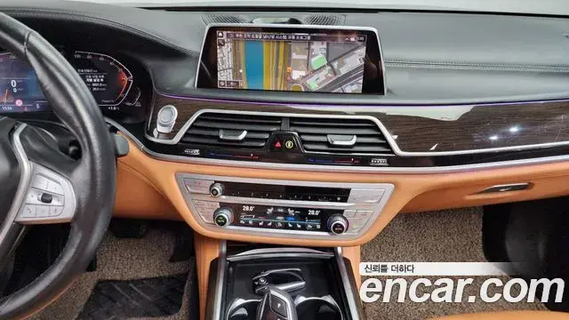 BMW 7 Series 2022 — Фото 15/20