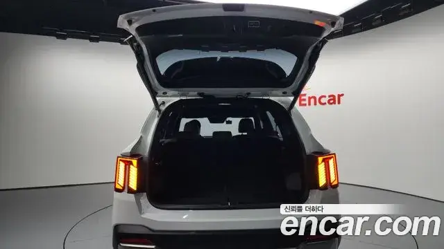 Kia Sorento 2023 — Фото 20/20