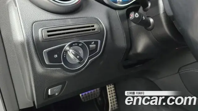 Mercedes-Benz GLC-Class 2020 — Şəkil 10/20
