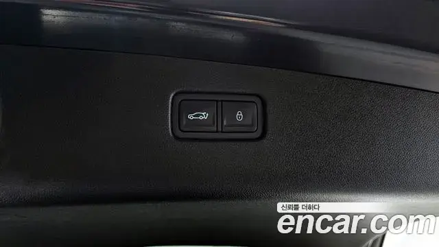 Genesis GV70 2022 — Şəkil 13/20