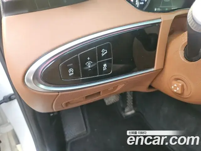 Genesis GV70 2021 — Şəkil 8/20
