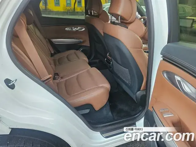 Genesis GV70 2021 — Şəkil 18/20