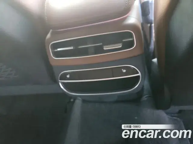 Genesis GV70 2021 — Şəkil 17/20