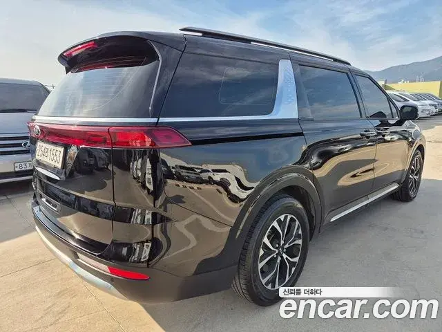 Kia Carnival 2021 — Photo 4/15