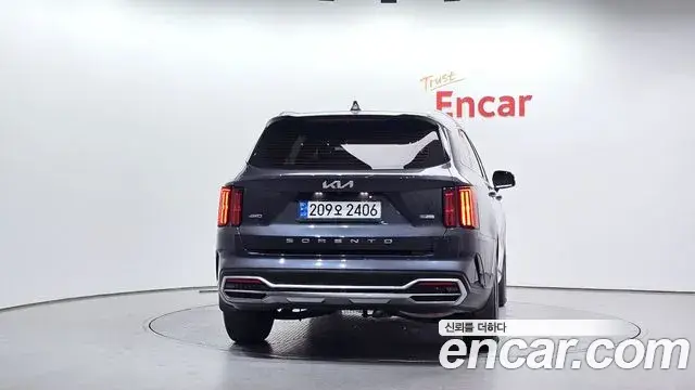 Kia Sorento 2022 — Şəkil 18/20