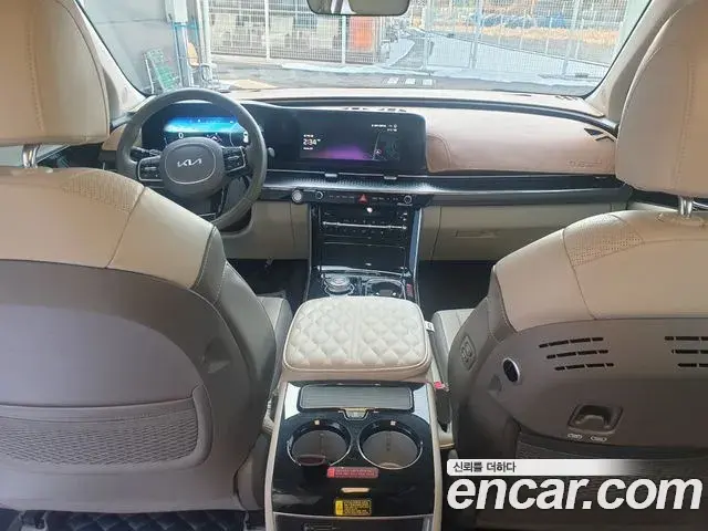 Kia Carnival 2023 — Фото 13/20