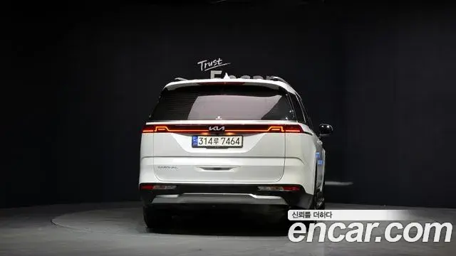 Kia Carnival 2021 — Фото 4/20