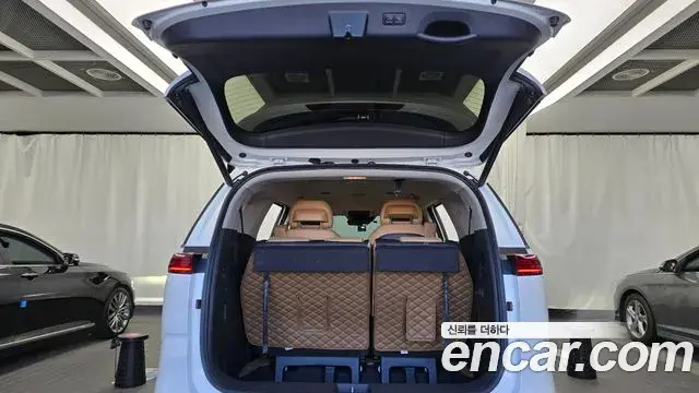 Kia Carnival 2021 — Фото 20/20