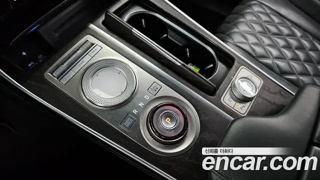 Genesis GV80 2020 — Photo 11/20