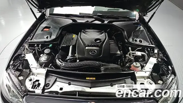 Mercedes-Benz E-Class 2019 — Фото 5/20