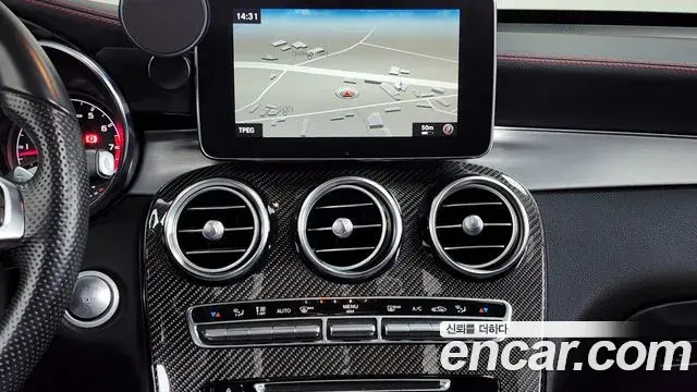 Mercedes-Benz GLC-Class 2018 — Şəkil 16/20