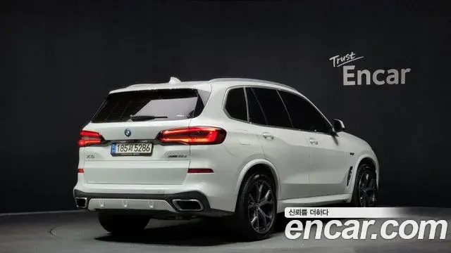 BMW X5 2021 — Photo 3/20