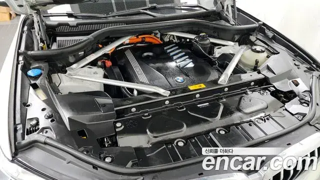 BMW X5 2021 — Photo 18/20
