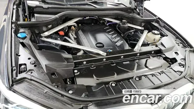BMW X6 2021 — Photo 16/20