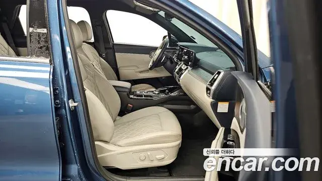 Kia Sorento 2020 — Фото 11/20
