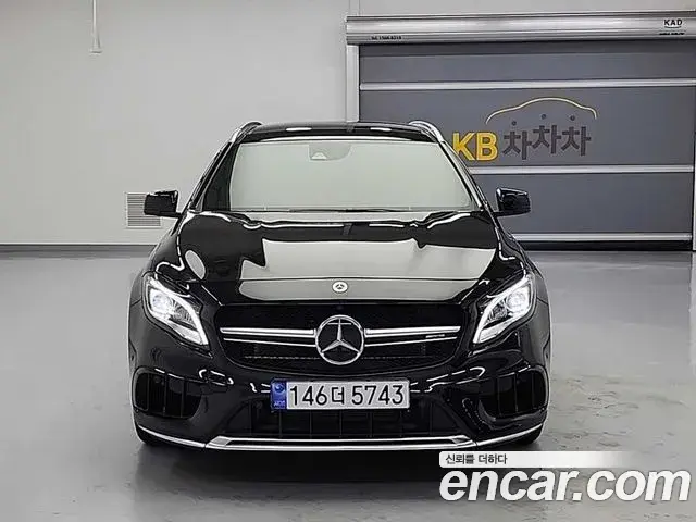 Mercedes-Benz GLA-Class 2018 — Photo 14/19