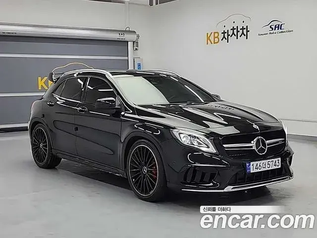 Mercedes-Benz GLA-Class 2018 — Photo 11/19