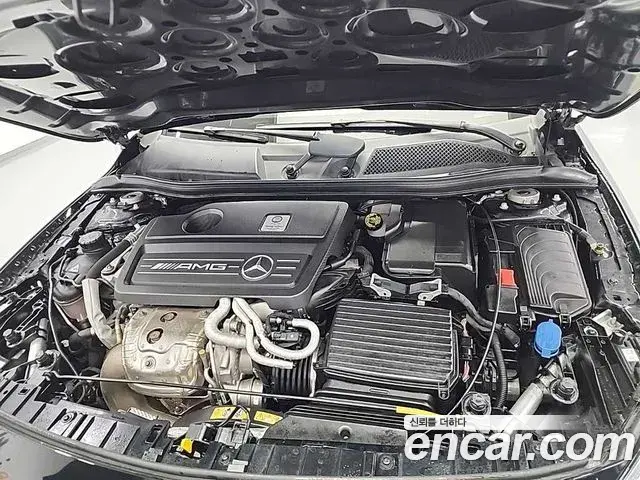 Mercedes-Benz GLA-Class 2018 — Photo 9/19